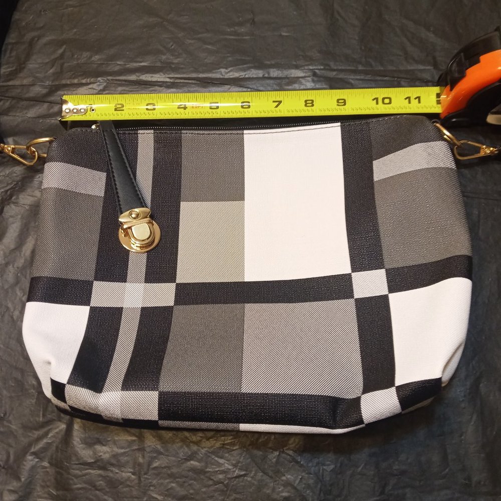 NWOT purse black/white/grey